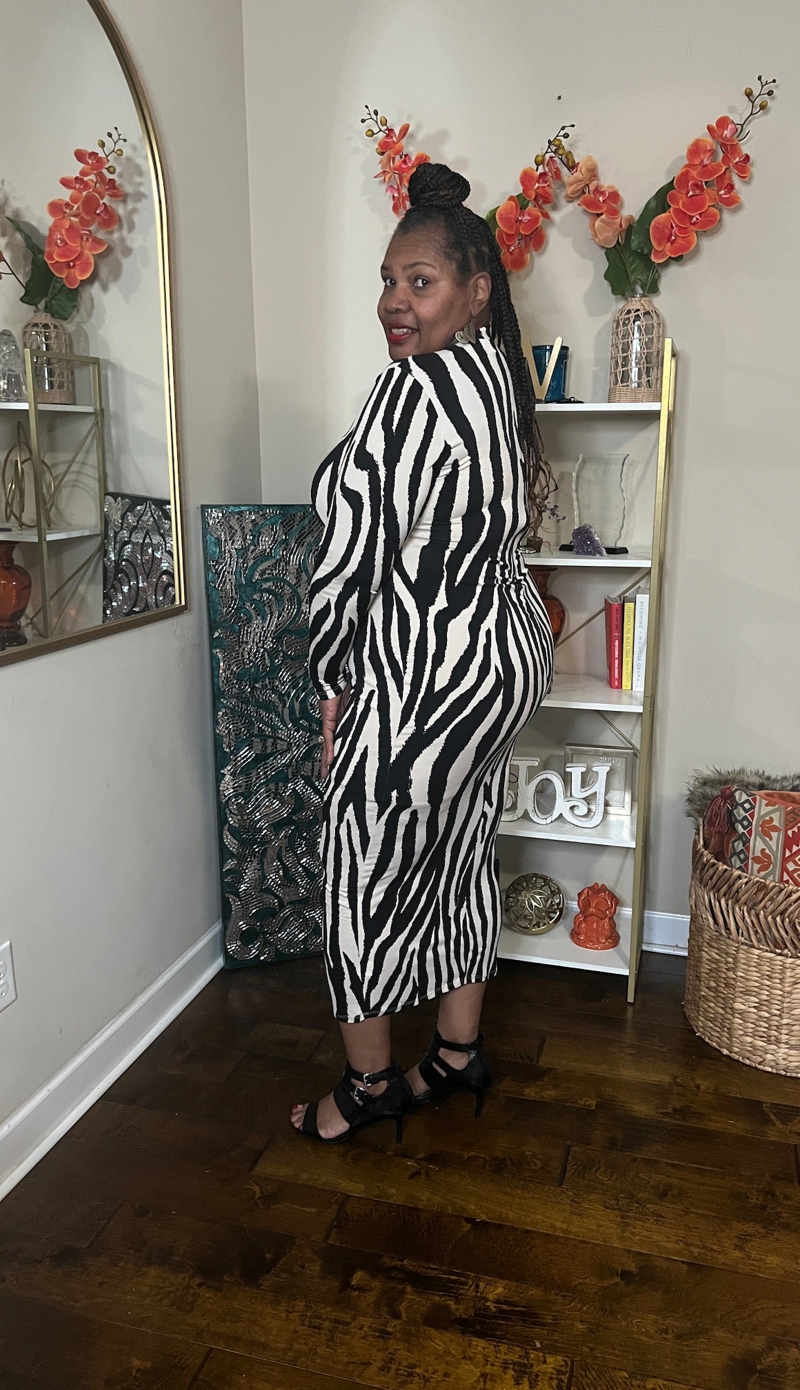 PLUS SIZE ZEBRA PRINT LONG SLEEVE DRESS
