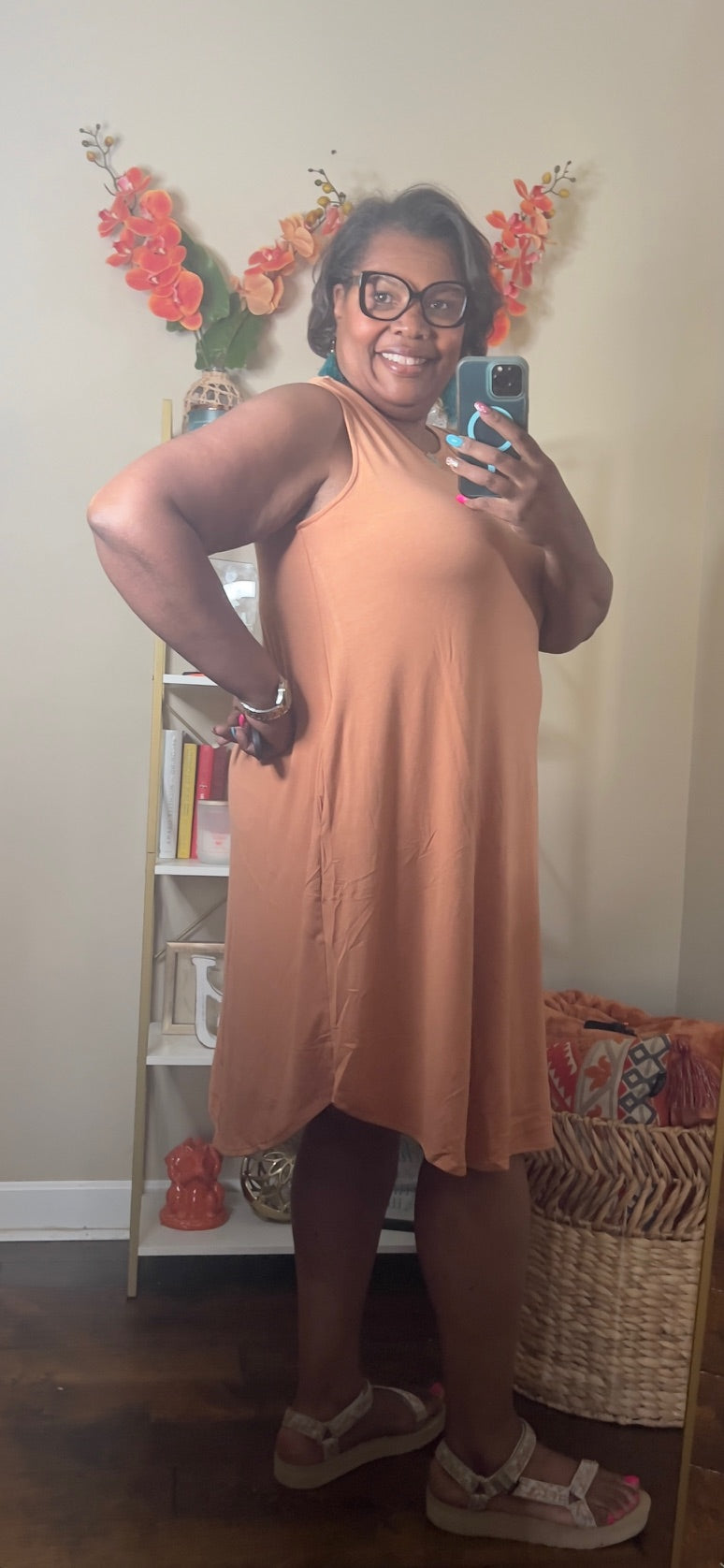 PLUS ROUND HEM SHORT SLEEVE DRESS