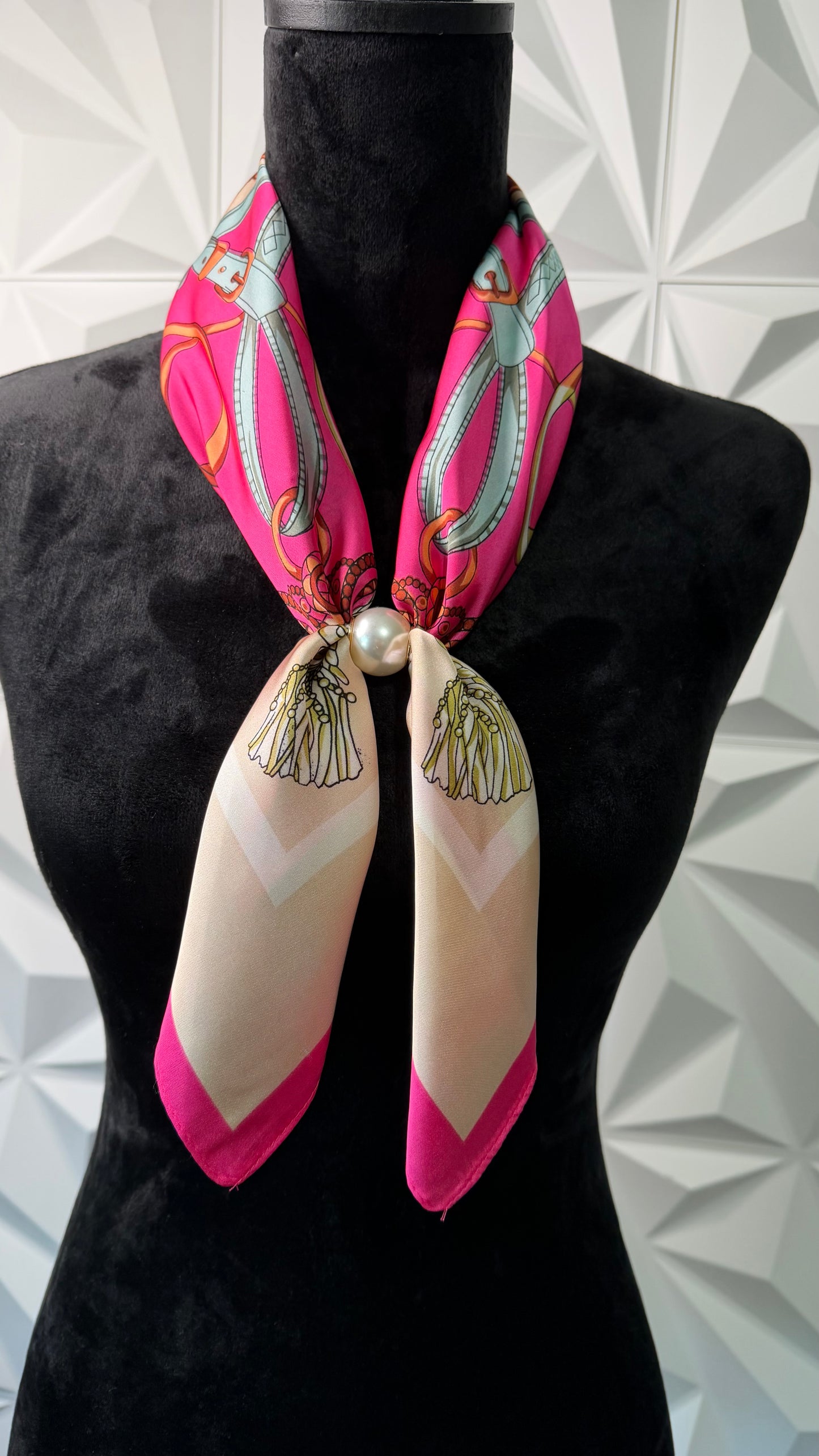 Magnetic Pearl Scarf